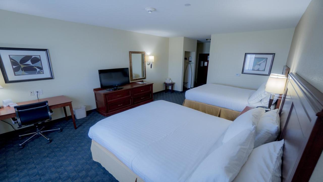 Holiday Inn Express Hotel & Suites Pampa By Ihg Номер фото