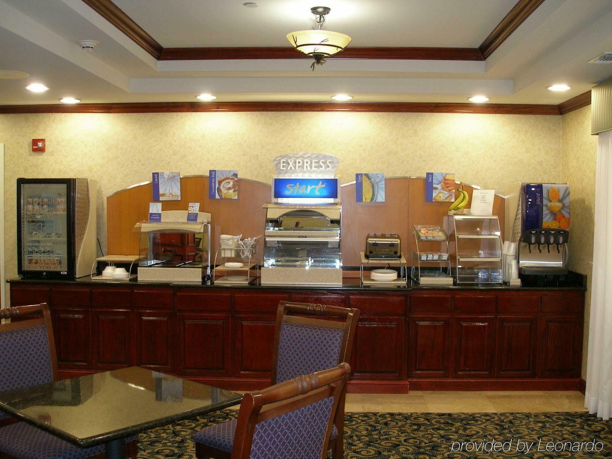 Holiday Inn Express Hotel & Suites Pampa By Ihg Экстерьер фото