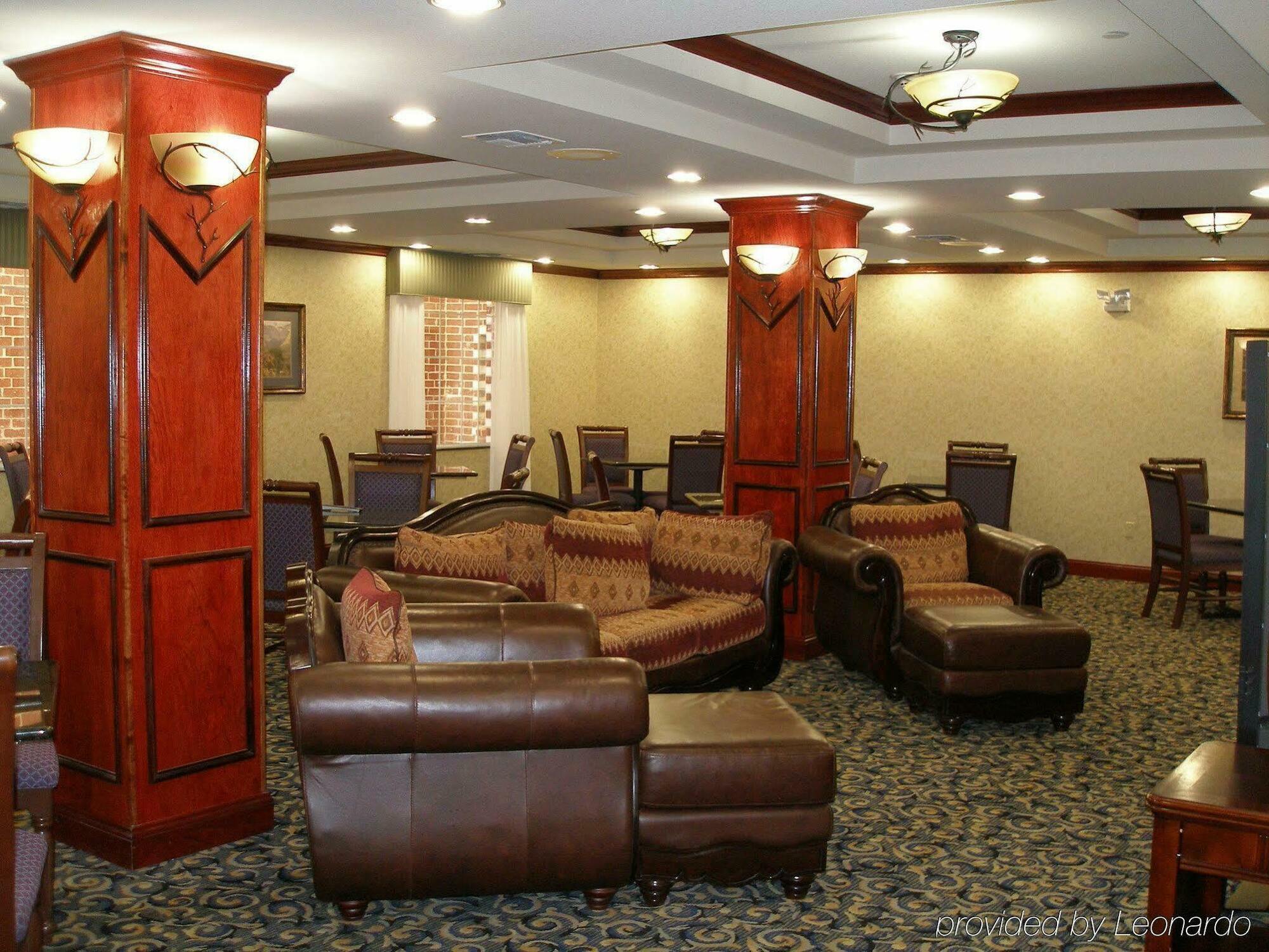 Holiday Inn Express Hotel & Suites Pampa By Ihg Экстерьер фото